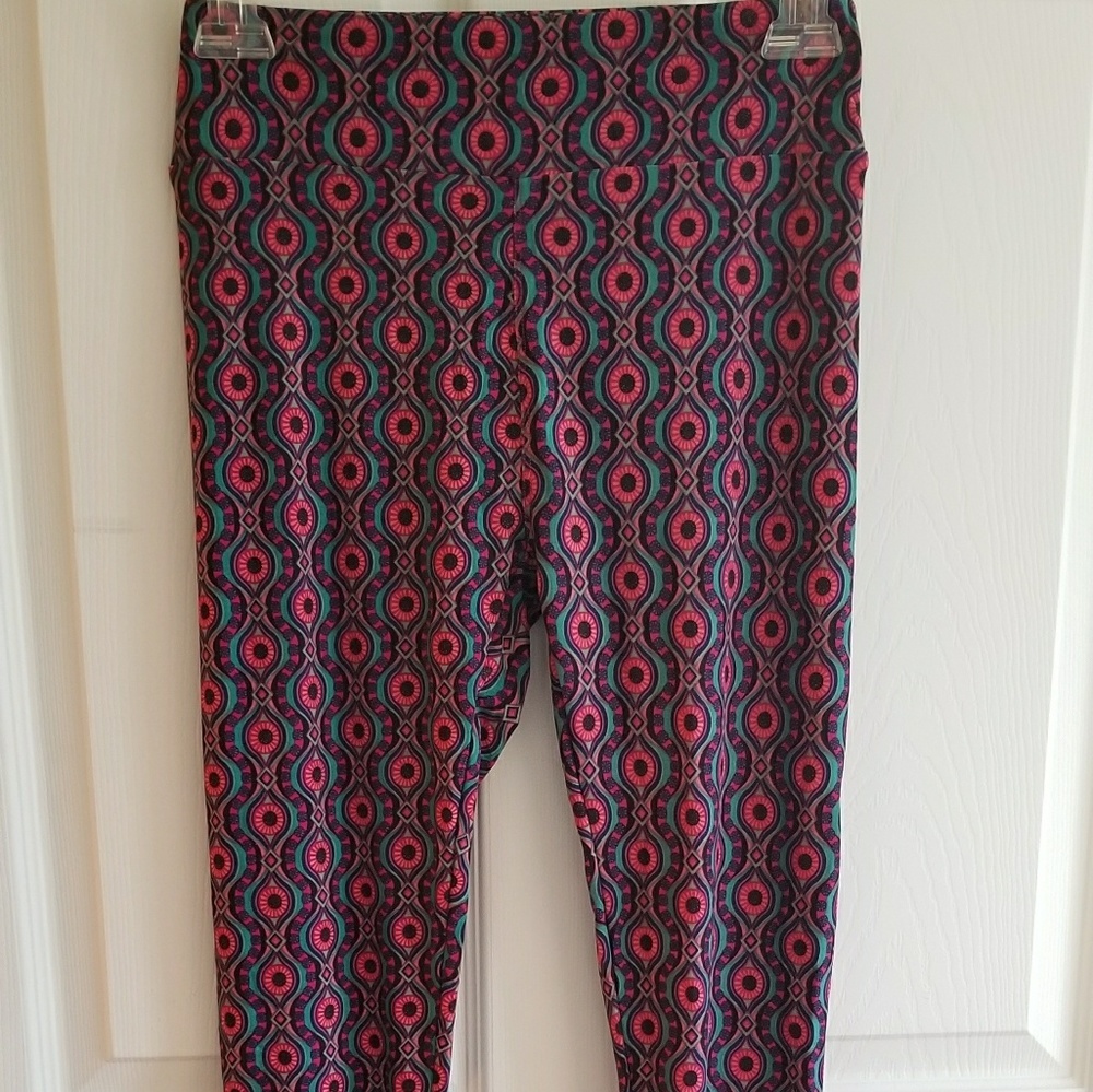 BNWOT Lularoe leggings Eye Pattern